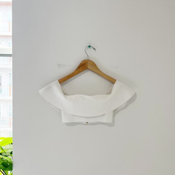 Aritzia Tops - Aritzia Babaton White Off the Shoulder Crop Top Size Medium